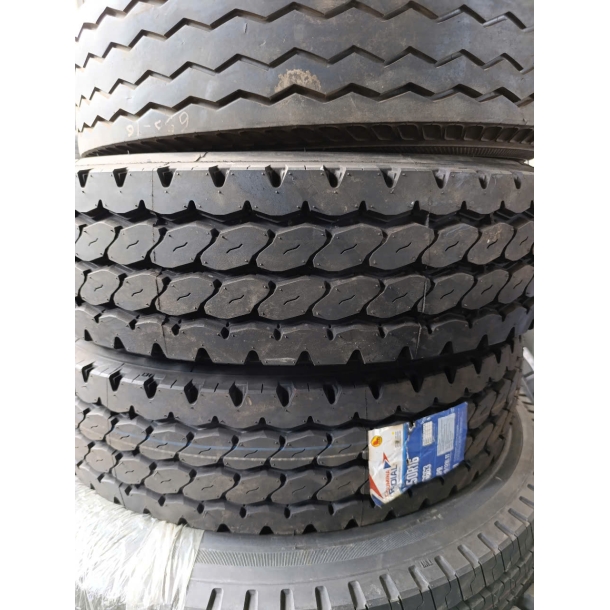 Lốp xe tải Bridgestone 900R20 R172 Giá Bán: Liên hệ