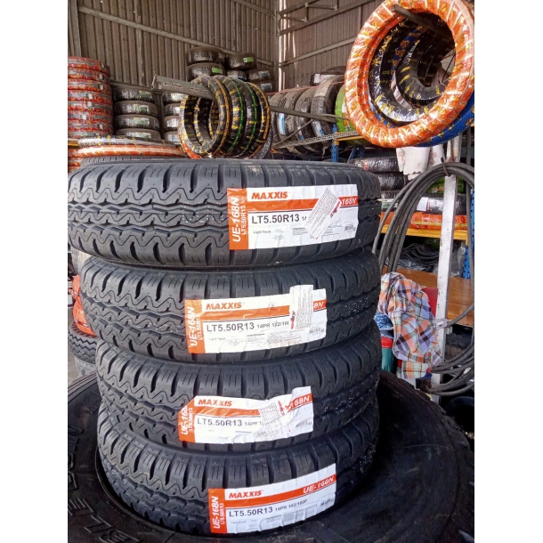 Lốp xe tải Bridgestone 900R20 R172 Giá Bán: Liên hệ